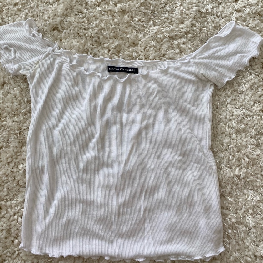 Brandy Melville shirt